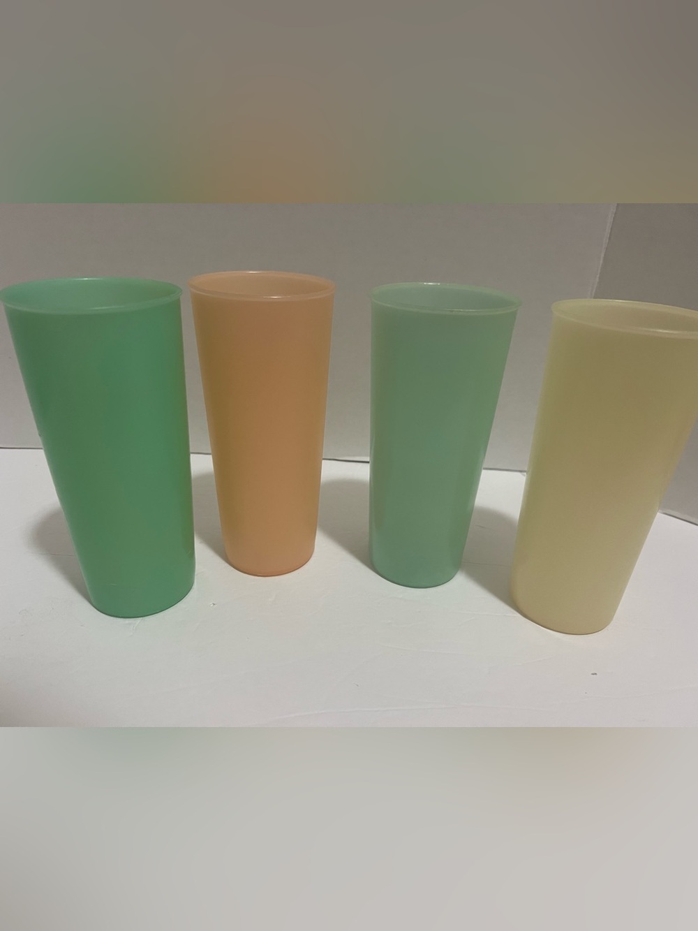 Vintage MCM Plastic Tumblers Set of 4 Pastel Retro Drinking cups 7" unbreakable